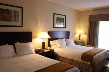 Holiday Inn Express Hotel & Suites East Brunswick