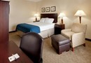 Holiday Inn Express Hotel & Suites East Brunswick