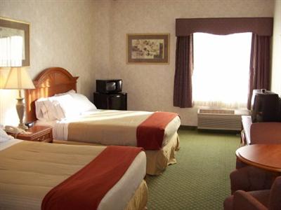 Holiday Inn Express Grove City