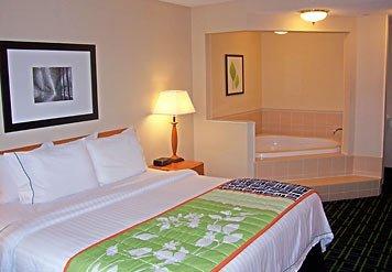 Fairfield Inn & Suites Hazleton