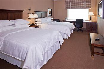 Sheraton Herndon Dulles Airport Hotel