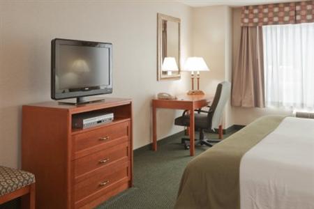 Holiday Inn Express Hotel & Suites Bryan Montpelier Holiday City