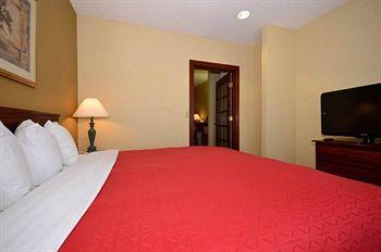 Country Inn & Suites Intercontinental Airport