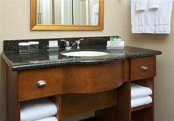 Homewood Suites by Hilton Kansas City Airport