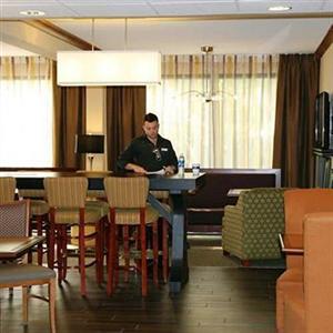 Hampton Inn Memphis-Poplar