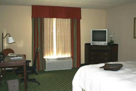 Hampton Inn & Suites Lamar