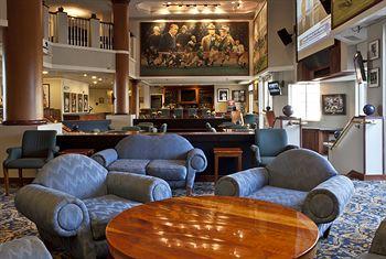 Varsity Clubs of America Hotel Mishawaka