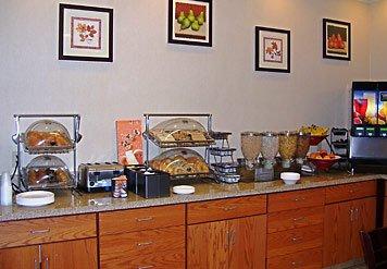 Fairfield Inn Visalia