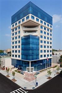 Four Points by Sheraton Long Island City Queensboro Bridge