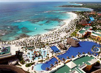 Barcelo Maya Palace Deluxe