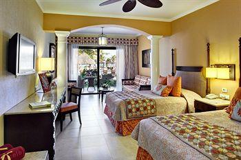 Barcelo Maya Palace Deluxe