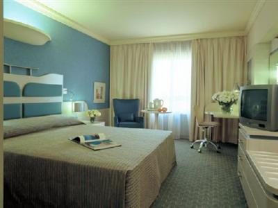 Holiday Inn Athens - Attica Avenue