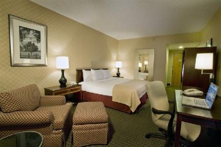 Holiday Inn Washington-Dulles Int'l Airport