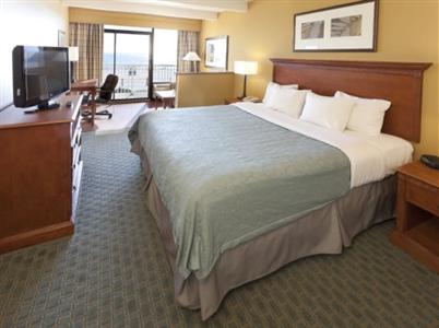 Country Inn & Suites Virginia Beach Oceanfront