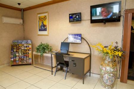 Americas Best Value Inn & Suites El Paso