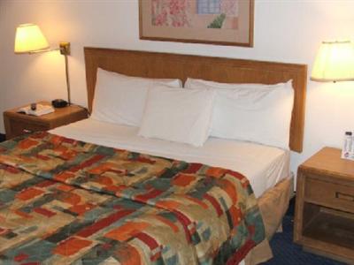 Americas Best Value Inn & Suites El Paso