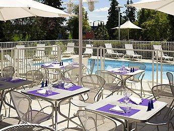 Novotel Orleans Charbonniere