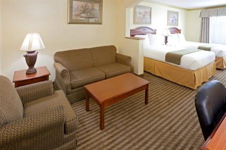 Holiday Inn Express Suites Lake Worth NW Loop 820