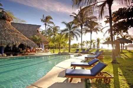 Bahia Del Sol Beach Front Hotel & Suites