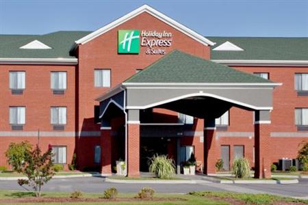 Holiday Inn Express Hotel & Suites Suffolk