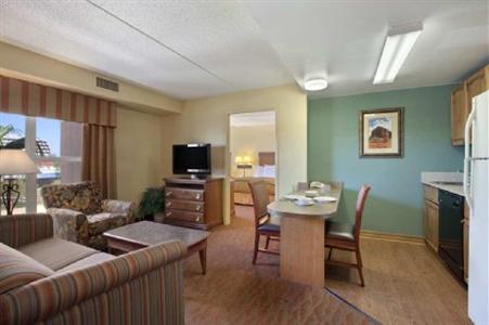 Homewood Suites by Hilton Phoenix-Metro Center