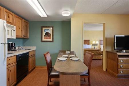 Homewood Suites by Hilton Phoenix-Metro Center