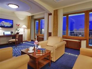 Mistral Hotel and Spa