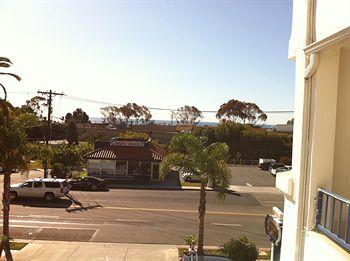 The Little Inn by the Beach