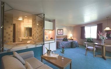 Americas Best Value Inn Mackinaw City