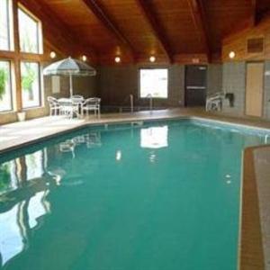 Fairbridge Inn & Suite