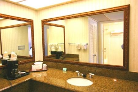 Dana Point Harbor Inn