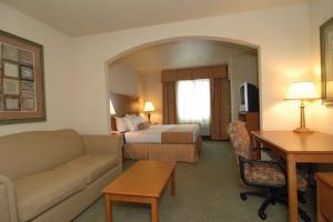 BEST WESTERN Windsor Pointe Hotel & Suites