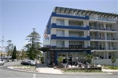 Macquarie Waters Hotel & Apartments