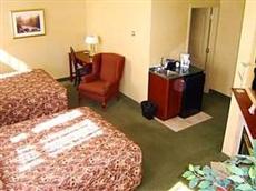 Peterborough Inn & Suites Hotel