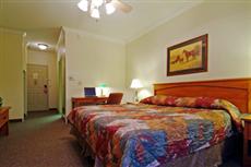 Dinosaur Valley Inn and Suites