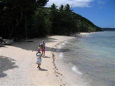 Tranquillity Island Lodge Moso Island