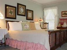 Red Bluff Cottage Bed & Breakfast