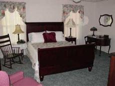 Red Bluff Cottage Bed & Breakfast