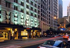 Courtyard by Marriott Chicago Downtown