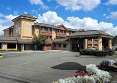 Phoenix Inn Suites North Salem