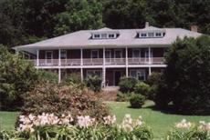 Calhoun House Inn & Suites