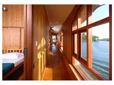 Grandeur Houseboats Kumarakom