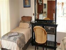 Huppelepup Guesthouse Hartbeespoort