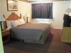 Tulsa Inn & Suites