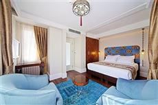 Azade Suites