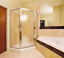 Holiday Inn Express Hotel & Suites Vernon College Area (Hwy 287)