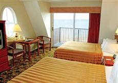 Quality Inn & Suites Beachfront