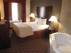 La Quinta Inn & Suites JFK Airport