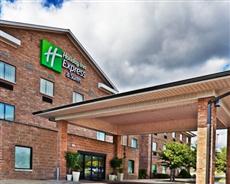 Holiday Inn Express Hotel and Suites Edmond