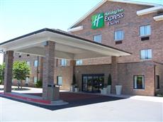 Holiday Inn Express Hotel and Suites Edmond